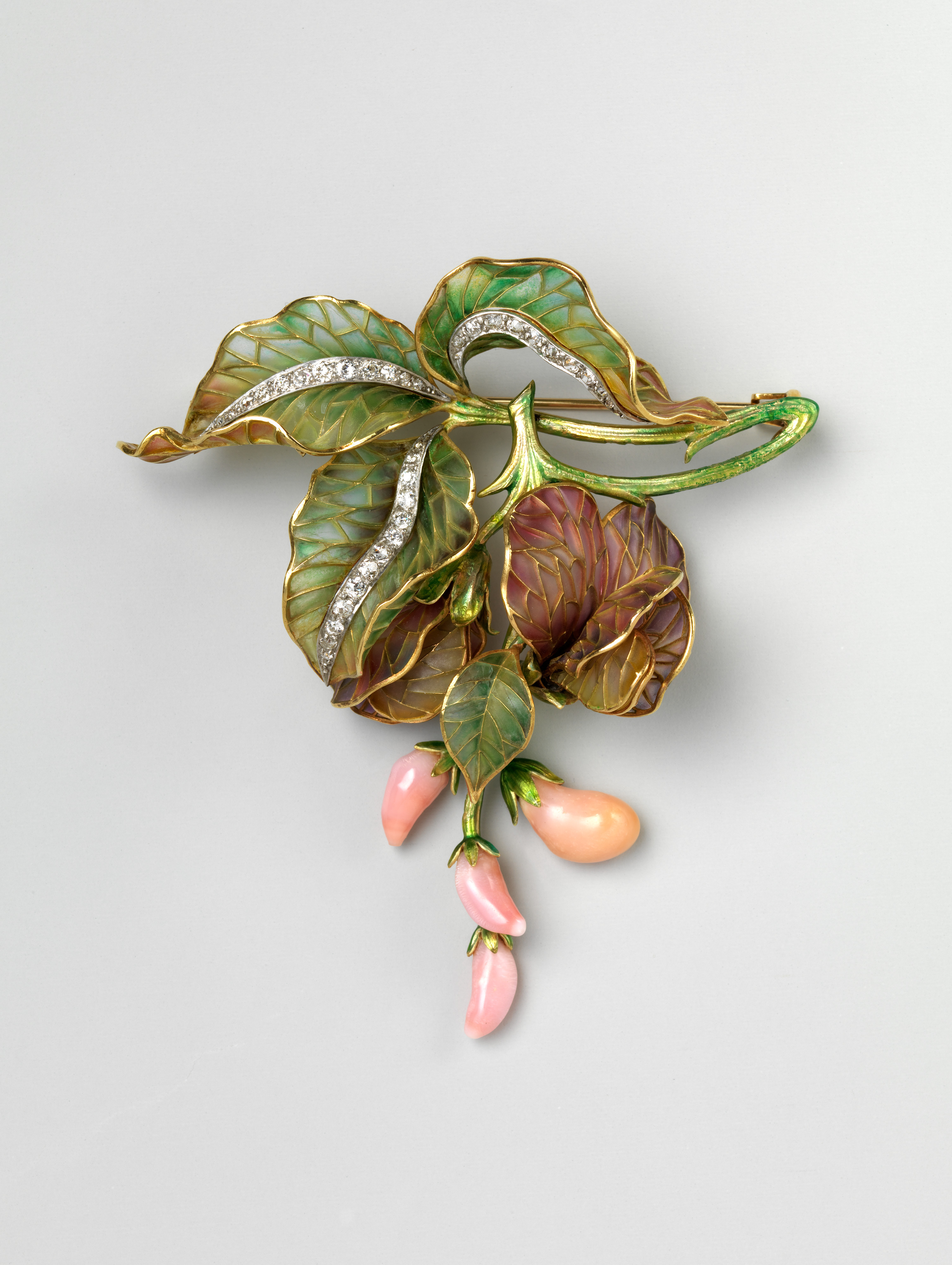 Real circa-1900 Marcus and Co. brooch with sweet-pea blossoms, blue-green translucent enamel, conch pearl and diamonds
